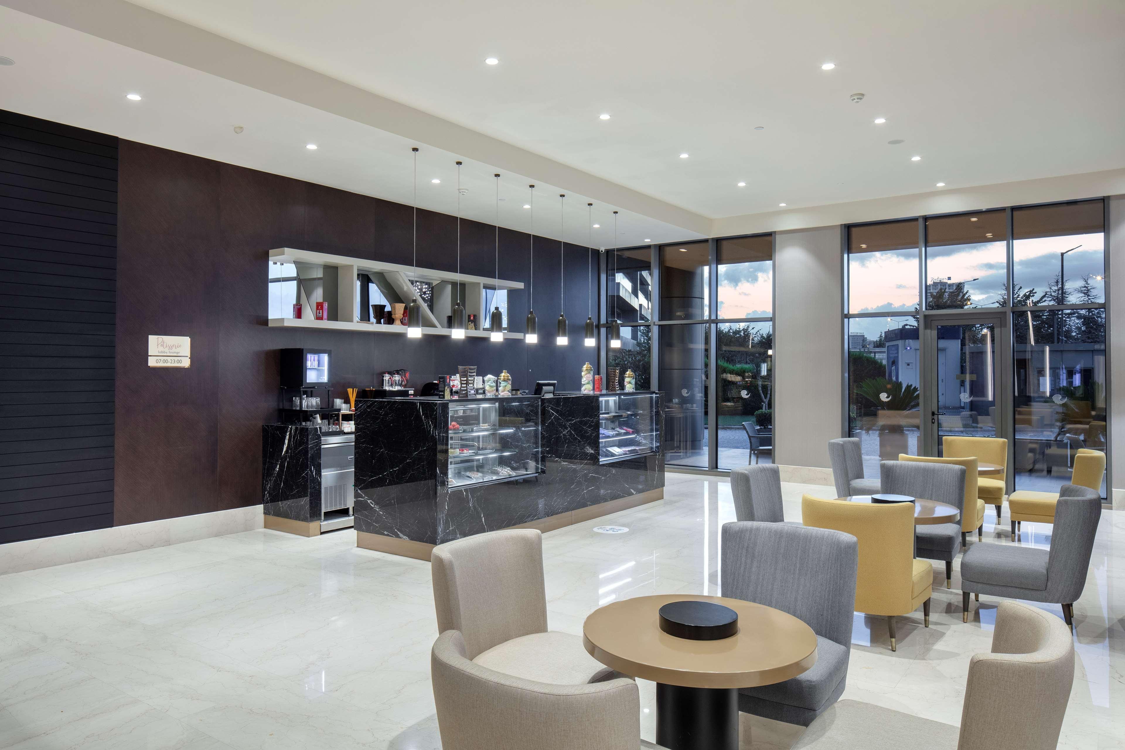 Hilton Istanbul Bakirkoy Hotel Bagian luar foto Lobby