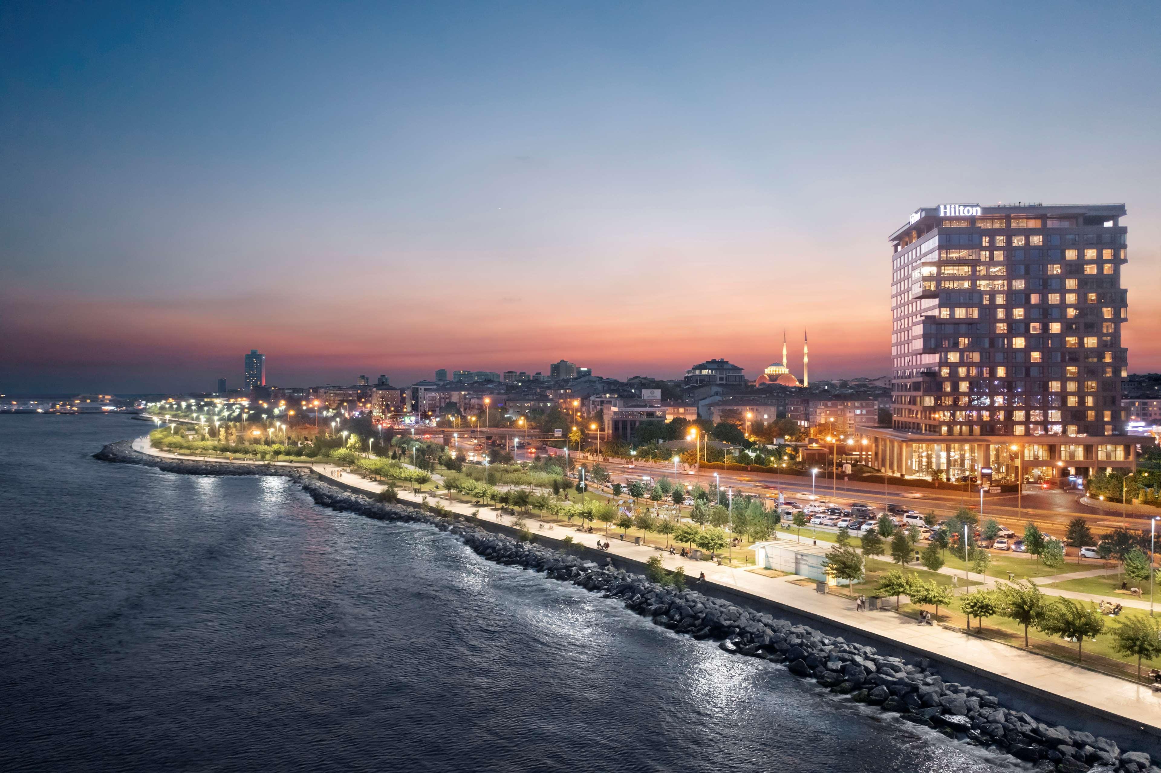 Hilton Istanbul Bakirkoy Hotel Bagian luar foto Thessaloniki
