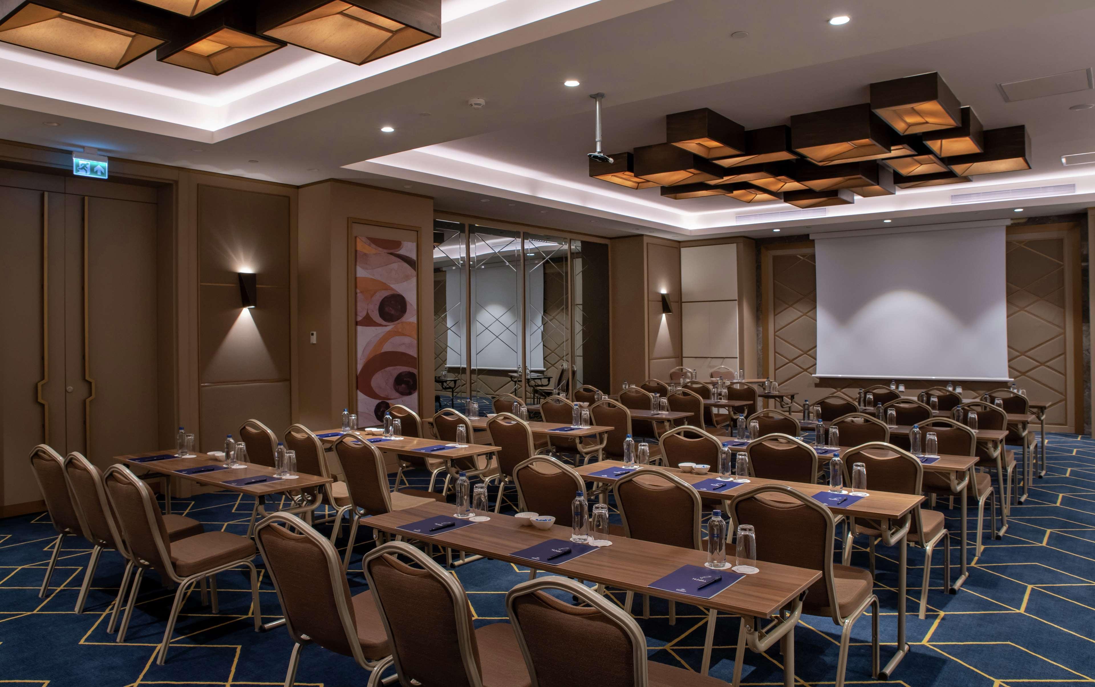 Hilton Istanbul Bakirkoy Hotel Bagian luar foto Meeting room