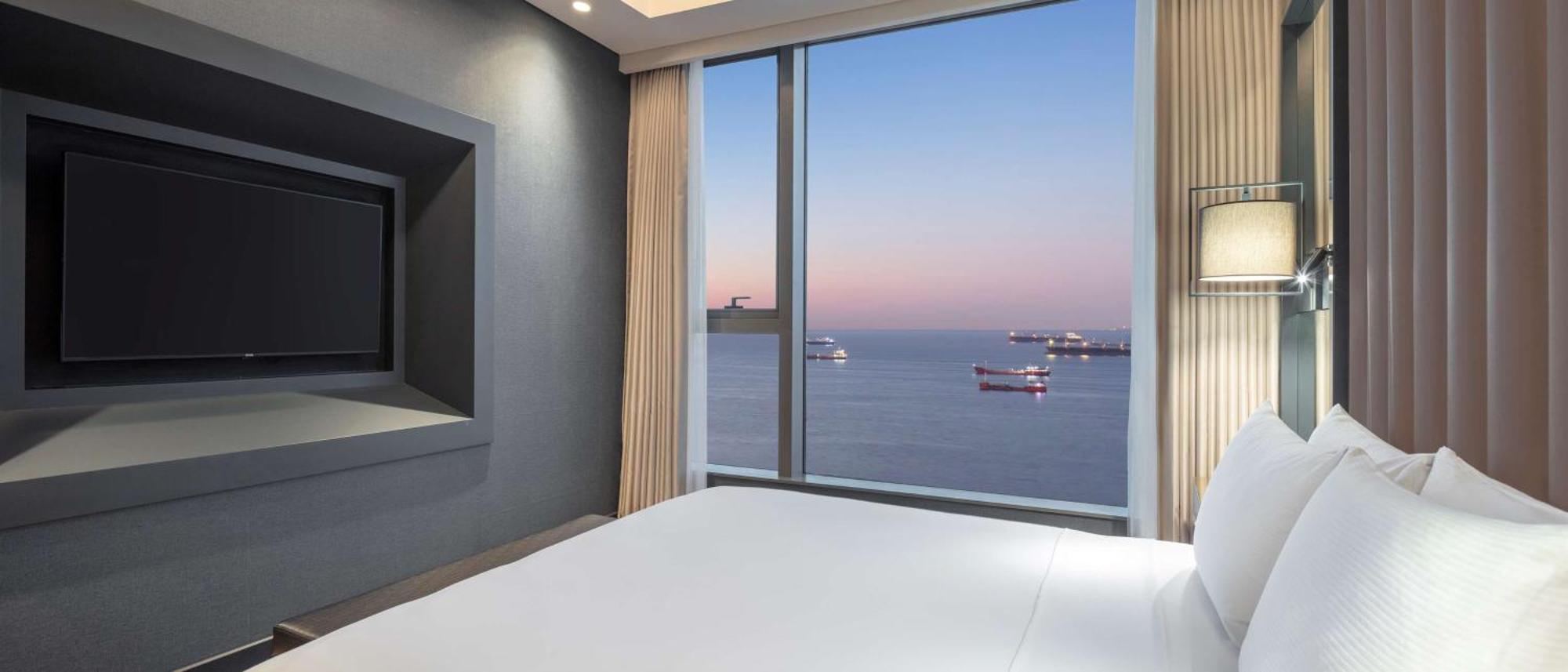 Hilton Istanbul Bakirkoy Hotel Bagian luar foto